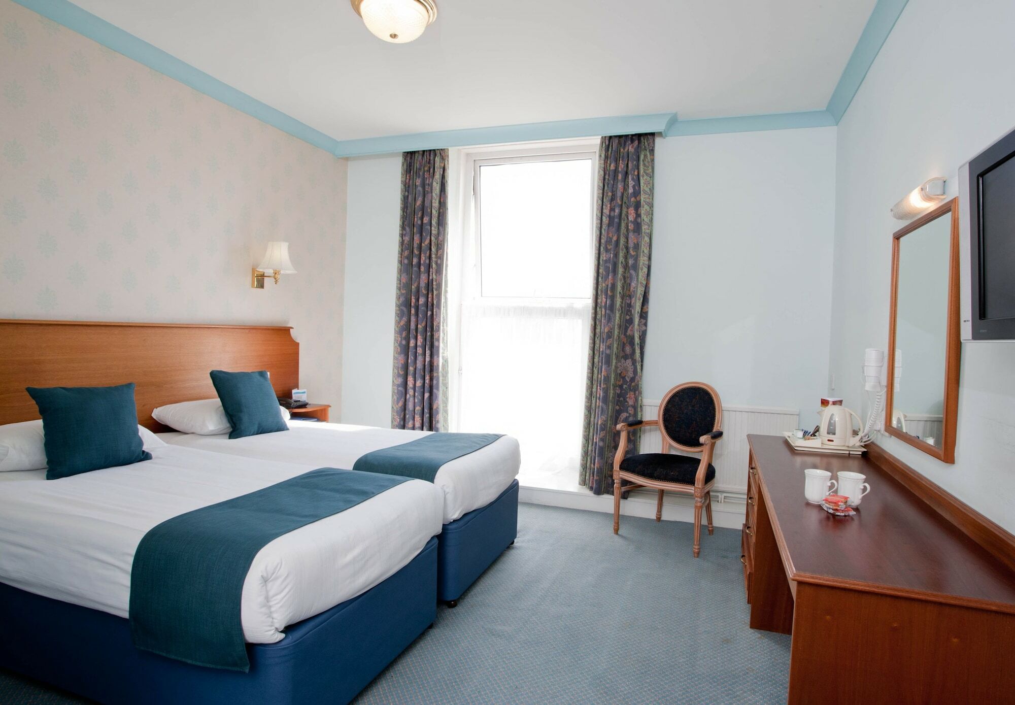 Tlh Victoria Hotel - Tlh Leisure, Entertainment And Spa Resort Torquay Esterno foto